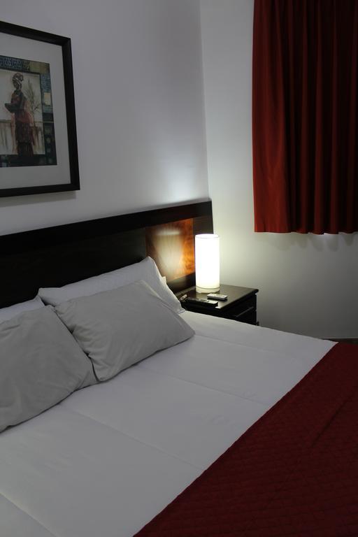 Hotel Dom Henrique Timoteo Exterior photo
